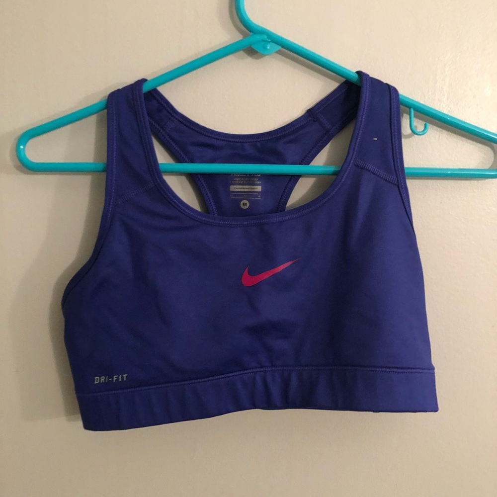 nike sports bra